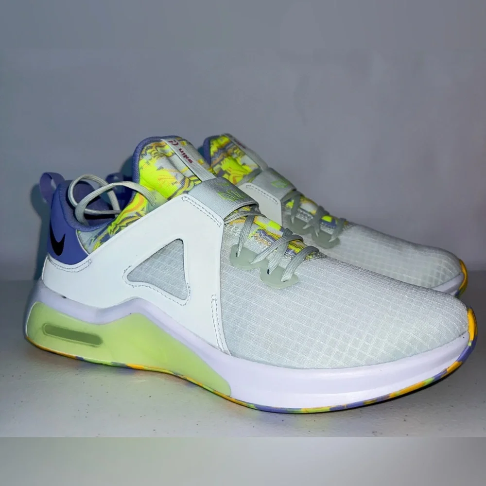 NWT. Women's Nike Air Max Bella TR 5 Size 11 - Picture 2 of 12